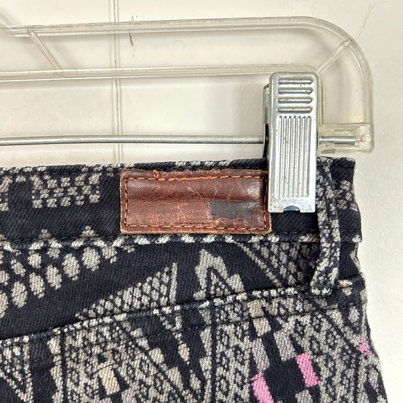 Levi’s Leggings Jeans Black Geometric Aztec Zig Zag Pattern Women’s Skinny Denim - Picture 5 of 9